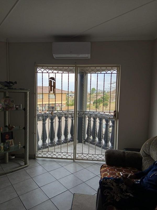 4 Bedroom Property for Sale in Dawncrest KwaZulu-Natal