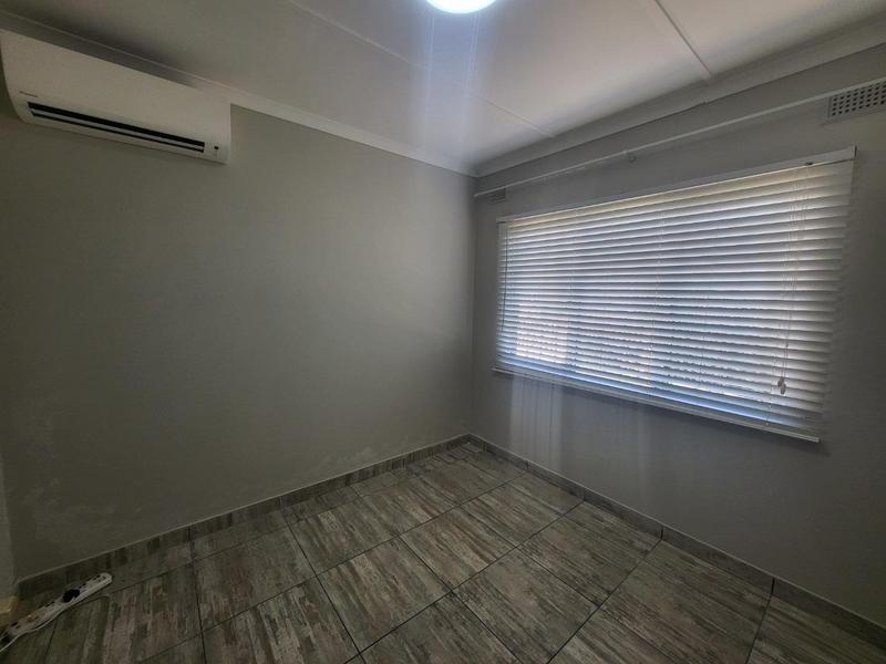 2 Bedroom Property for Sale in Dawncrest KwaZulu-Natal