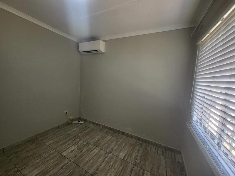 2 Bedroom Property for Sale in Dawncrest KwaZulu-Natal