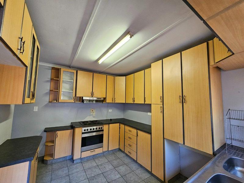 6 Bedroom Property for Sale in Everest Heights KwaZulu-Natal