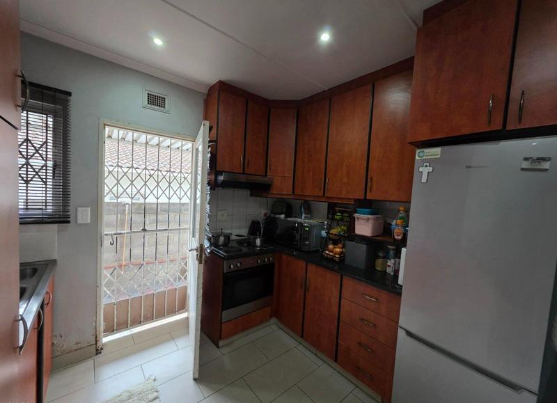 2 Bedroom Property for Sale in Redcliffe KwaZulu-Natal