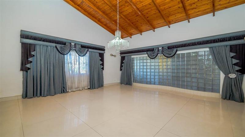 4 Bedroom Property for Sale in Southridge KwaZulu-Natal