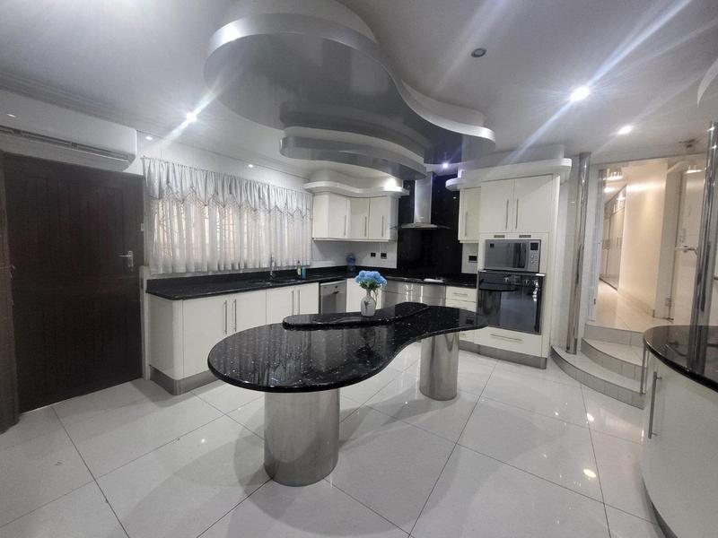 4 Bedroom Property for Sale in Southridge KwaZulu-Natal