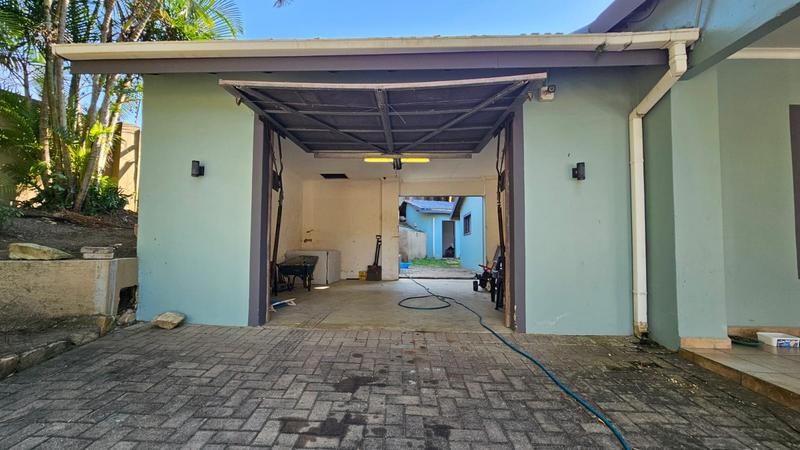 4 Bedroom Property for Sale in Margate KwaZulu-Natal