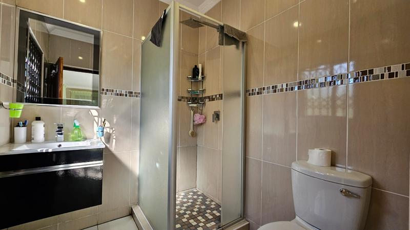 4 Bedroom Property for Sale in Margate KwaZulu-Natal