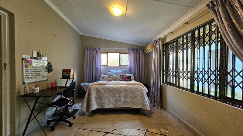 4 Bedroom Property for Sale in Margate KwaZulu-Natal