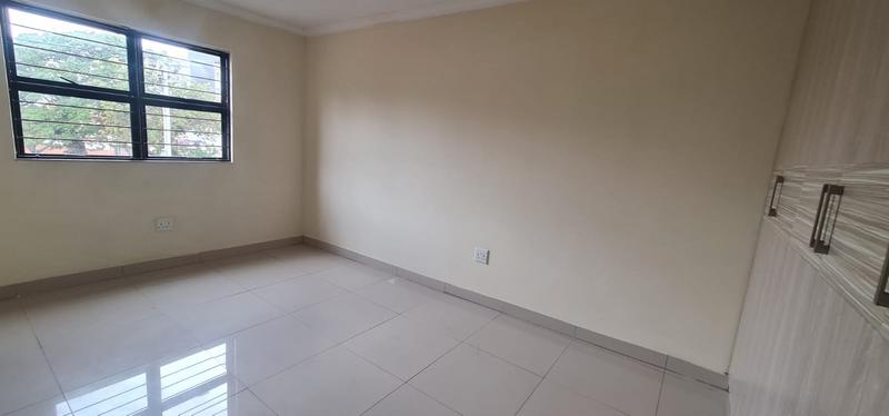 To Let 3 Bedroom Property for Rent in Essenwood KwaZulu-Natal