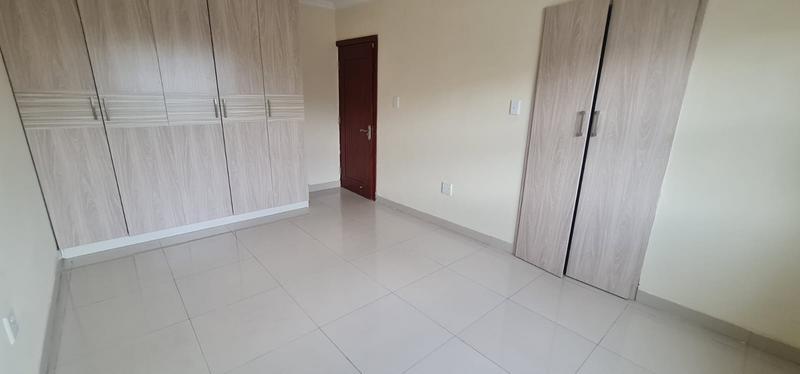 To Let 3 Bedroom Property for Rent in Essenwood KwaZulu-Natal