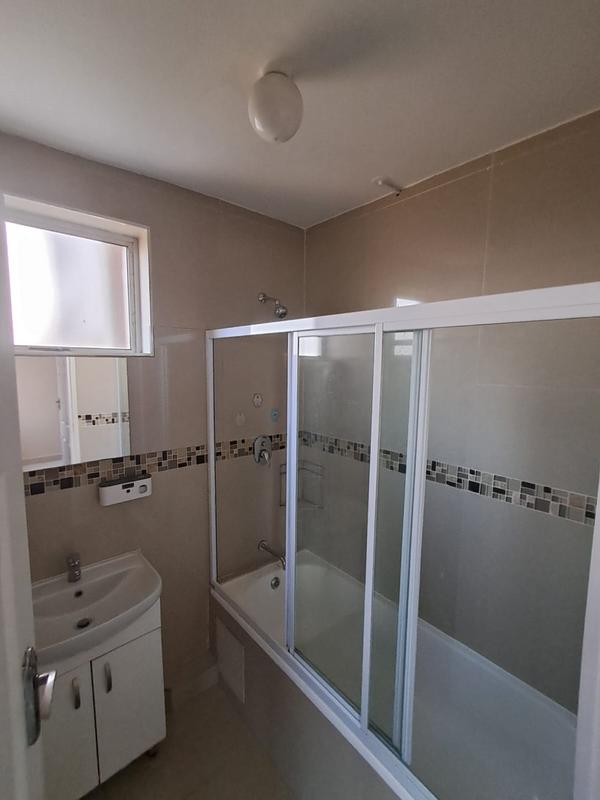 To Let 2 Bedroom Property for Rent in Morningside KwaZulu-Natal