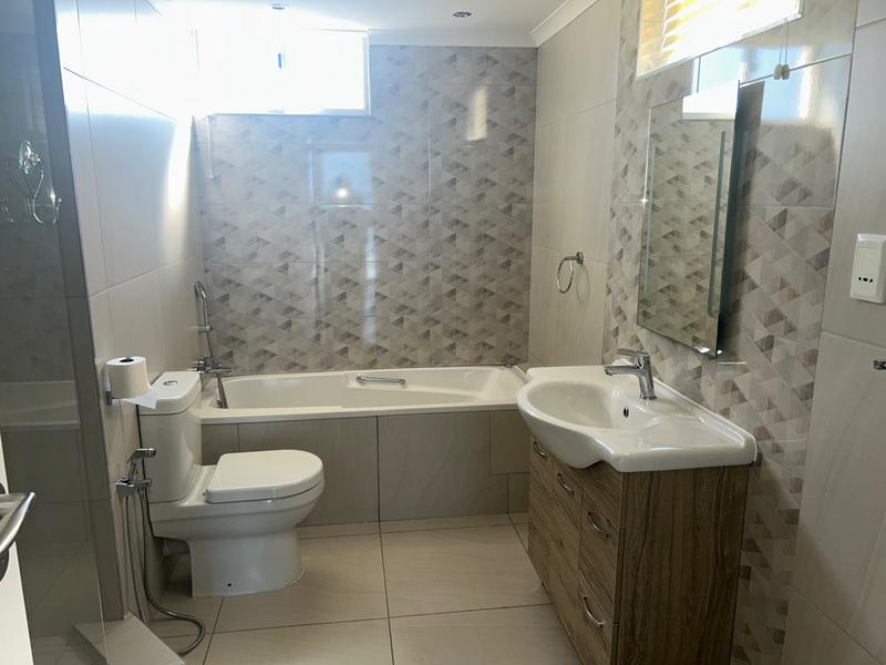 To Let 3 Bedroom Property for Rent in Durban North KwaZulu-Natal