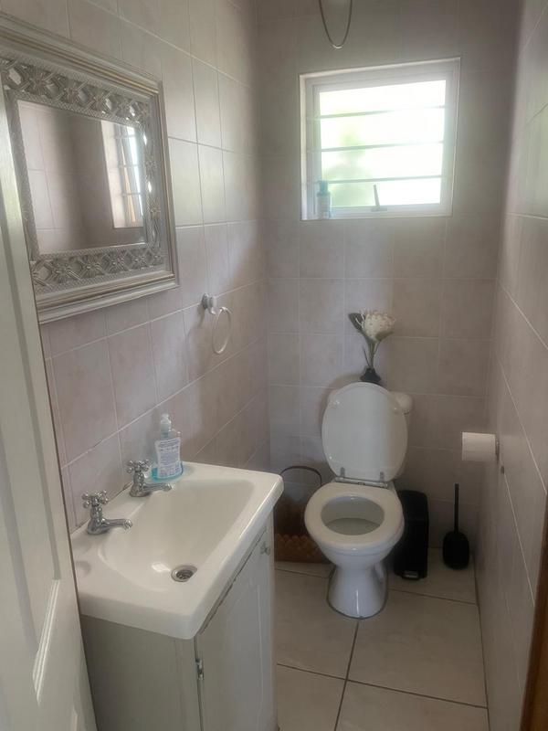 6 Bedroom Property for Sale in Salt Rock KwaZulu-Natal