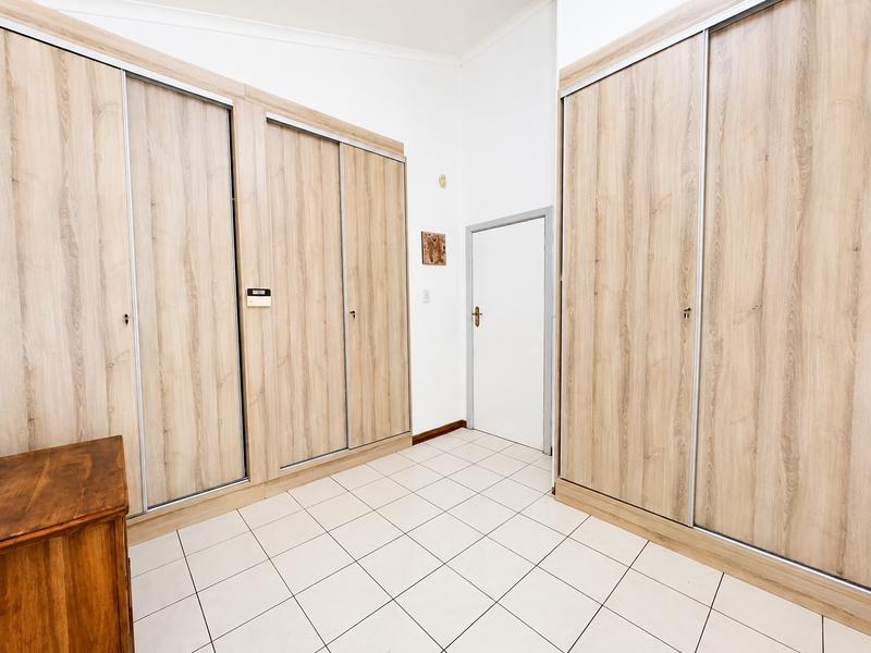 5 Bedroom Property for Sale in Shelly Beach KwaZulu-Natal