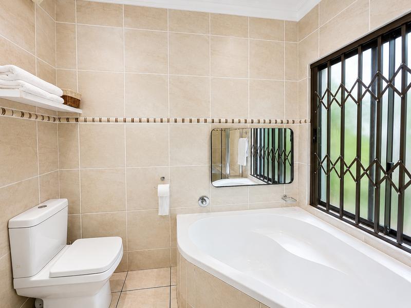 5 Bedroom Property for Sale in Shelly Beach KwaZulu-Natal