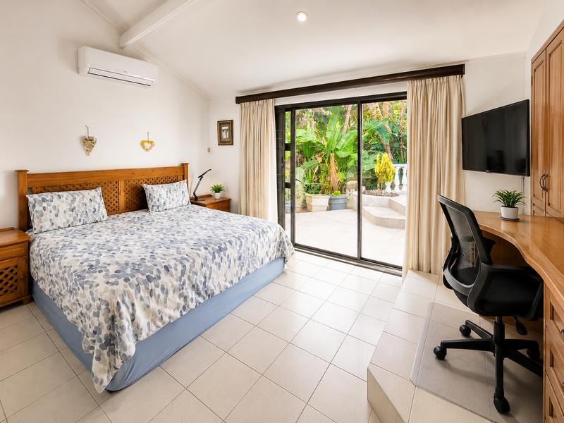 5 Bedroom Property for Sale in Shelly Beach KwaZulu-Natal