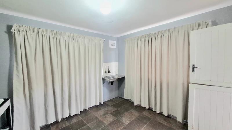 To Let 1 Bedroom Property for Rent in Glenwood KwaZulu-Natal