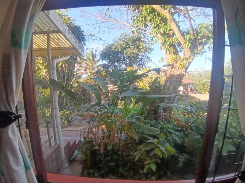 5 Bedroom Property for Sale in Hibberdene KwaZulu-Natal