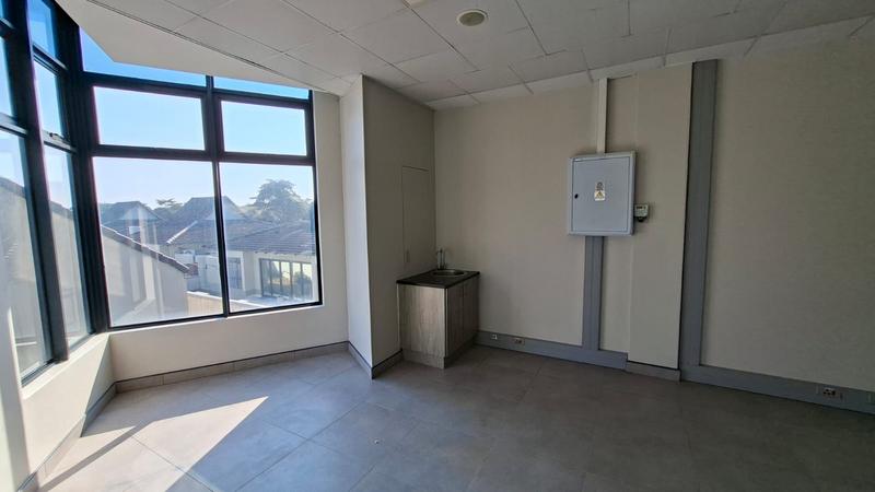 To Let Commercial Property for Rent in Meer En See KwaZulu-Natal