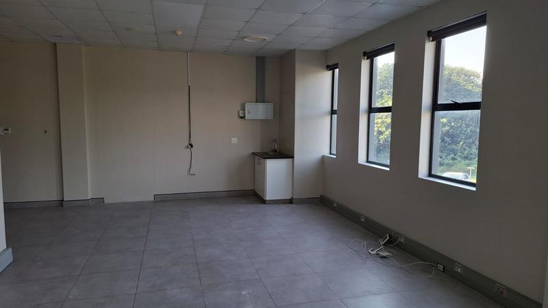 To Let Commercial Property for Rent in Meer En See KwaZulu-Natal