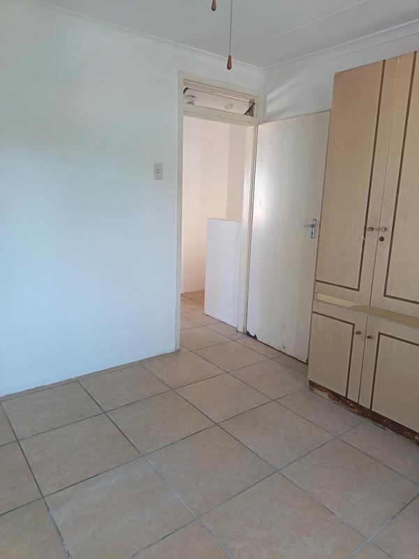 To Let 2 Bedroom Property for Rent in Newlands West KwaZulu-Natal