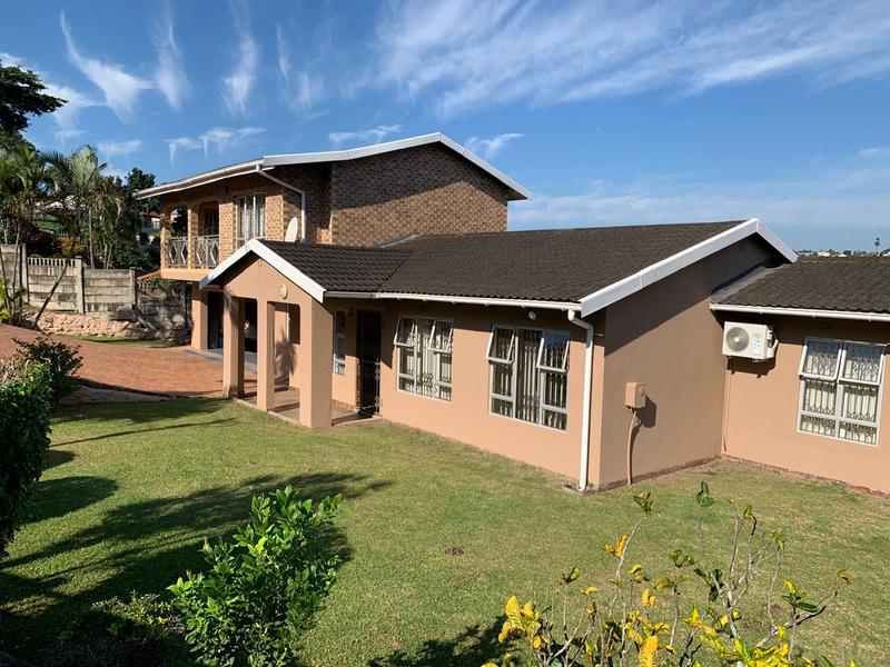 5 Bedroom Property for Sale in Mount Vernon KwaZulu-Natal