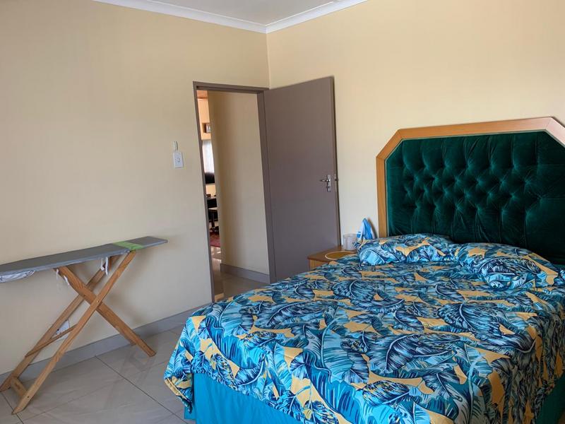 5 Bedroom Property for Sale in Mount Vernon KwaZulu-Natal