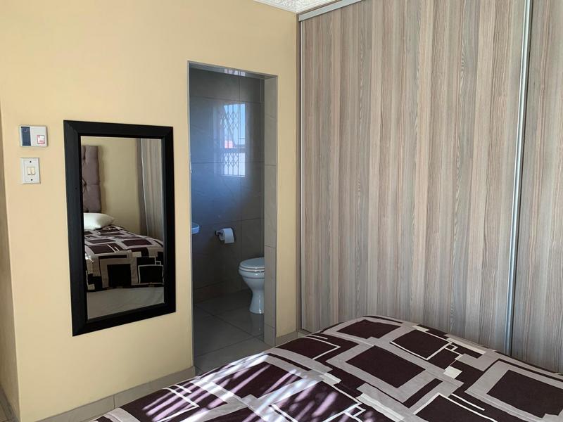 5 Bedroom Property for Sale in Mount Vernon KwaZulu-Natal