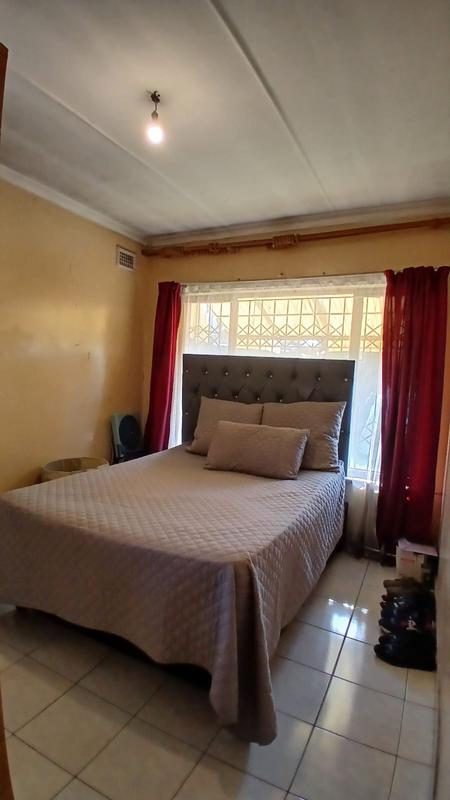3 Bedroom Property for Sale in Montclair KwaZulu-Natal