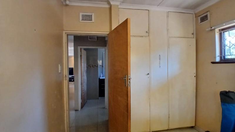 3 Bedroom Property for Sale in Montclair KwaZulu-Natal