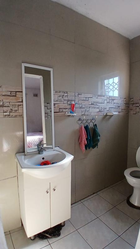 3 Bedroom Property for Sale in Montclair KwaZulu-Natal