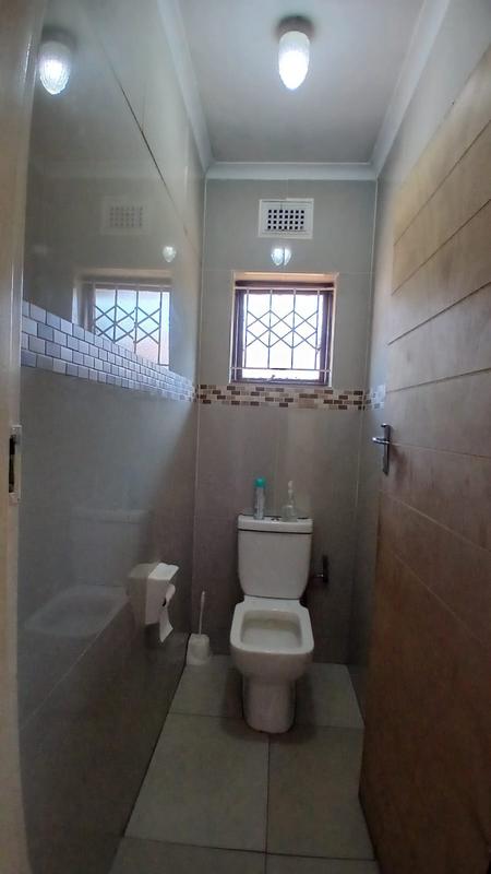 3 Bedroom Property for Sale in Montclair KwaZulu-Natal