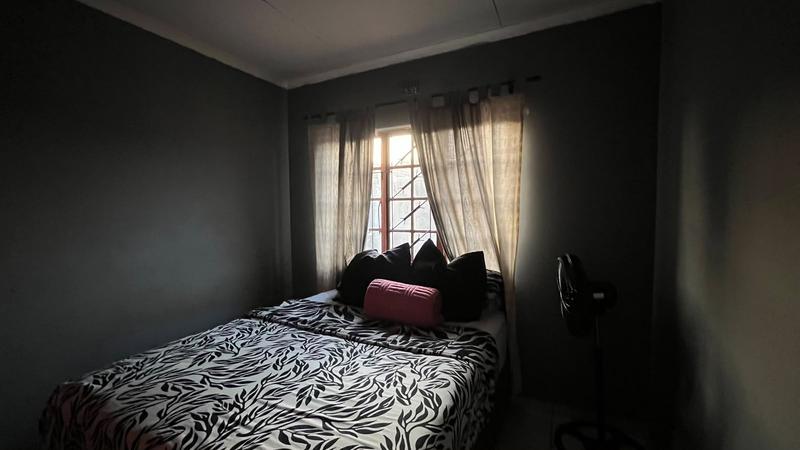 2 Bedroom Property for Sale in Umhlathuze KwaZulu-Natal