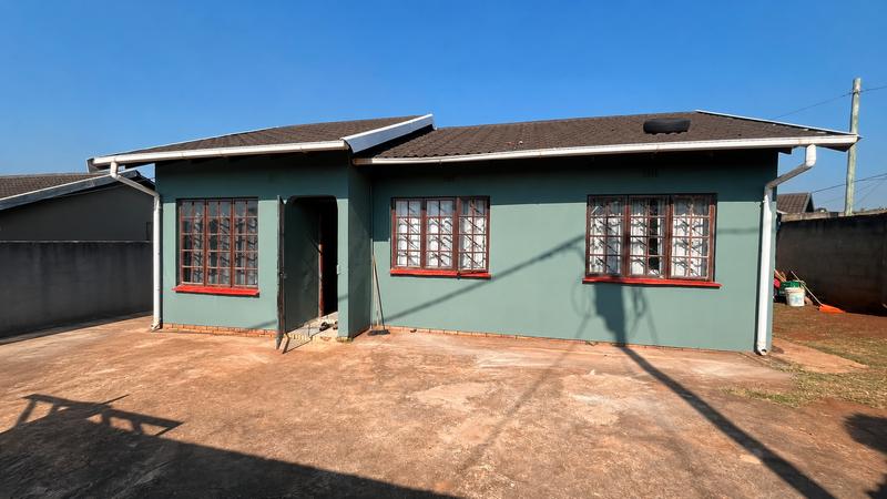 2 Bedroom Property for Sale in Umhlathuze KwaZulu-Natal