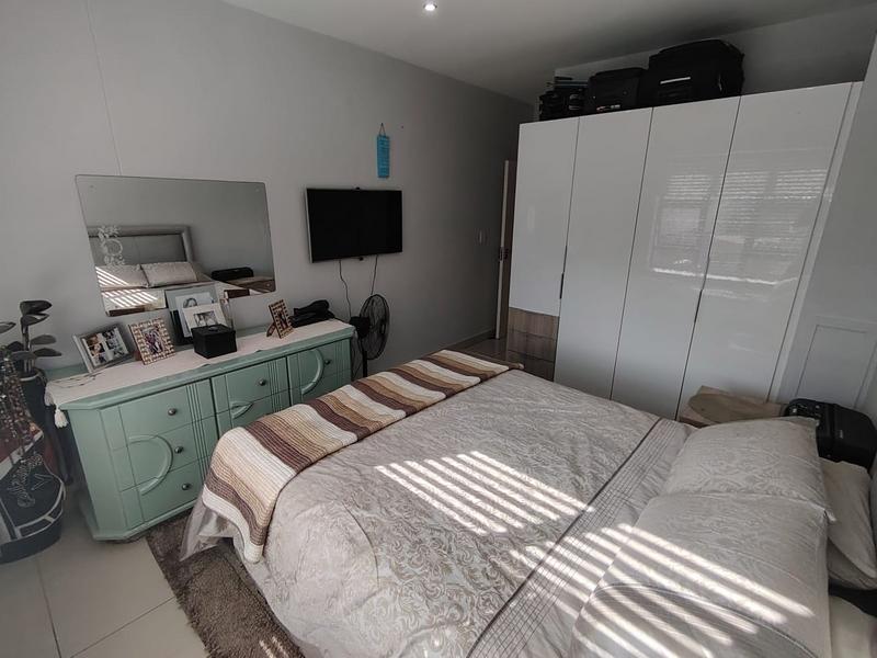 2 Bedroom Property for Sale in New Town Centre KwaZulu-Natal