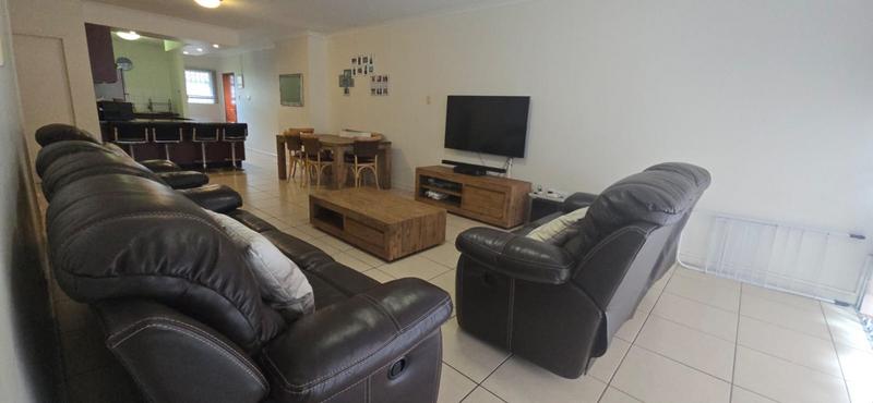 3 Bedroom Property for Sale in Palmiet KwaZulu-Natal