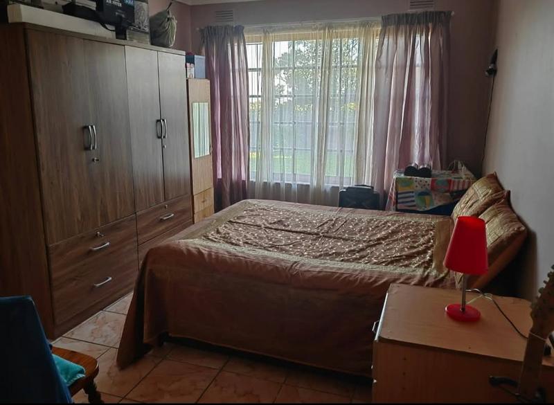To Let 2 Bedroom Property for Rent in Bluff KwaZulu-Natal