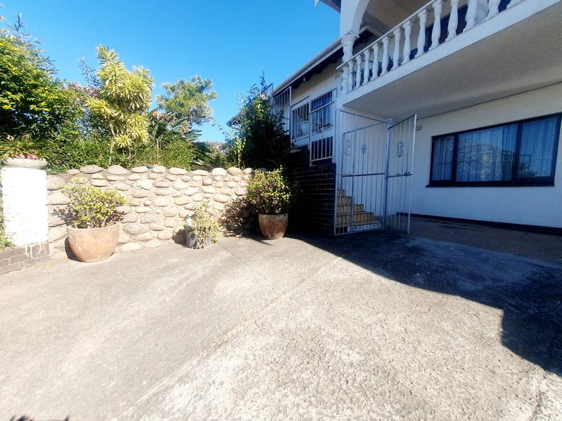 3 Bedroom Property for Sale in Umzinto KwaZulu-Natal