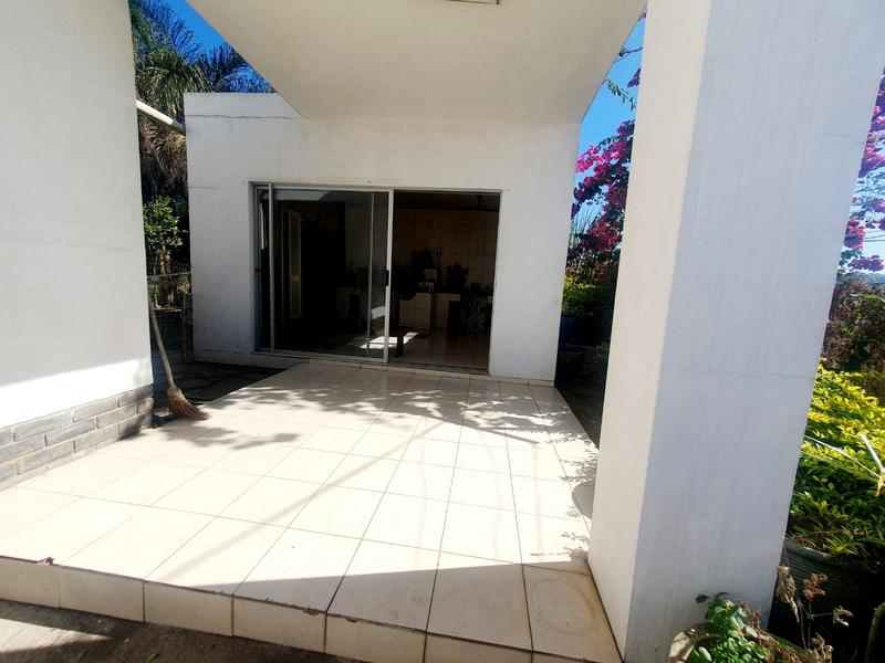 3 Bedroom Property for Sale in Umzinto KwaZulu-Natal
