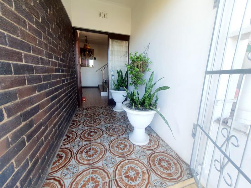 3 Bedroom Property for Sale in Umzinto KwaZulu-Natal