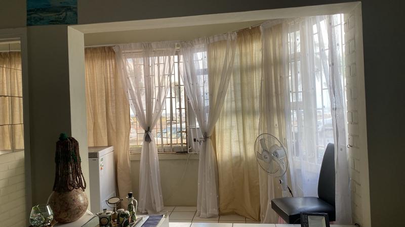 2 Bedroom Property for Sale in North Beach KwaZulu-Natal