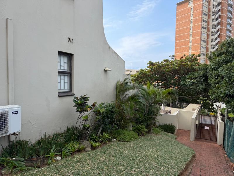 2 Bedroom Property for Sale in Umhlanga KwaZulu-Natal