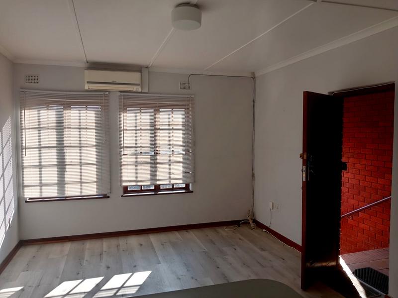 1 Bedroom Property for Sale in Scottburgh KwaZulu-Natal