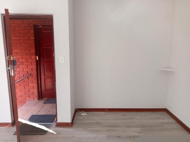 1 Bedroom Property for Sale in Scottburgh KwaZulu-Natal