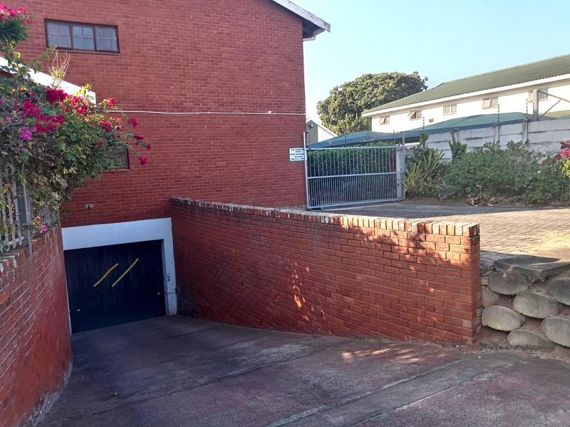 1 Bedroom Property for Sale in Scottburgh KwaZulu-Natal