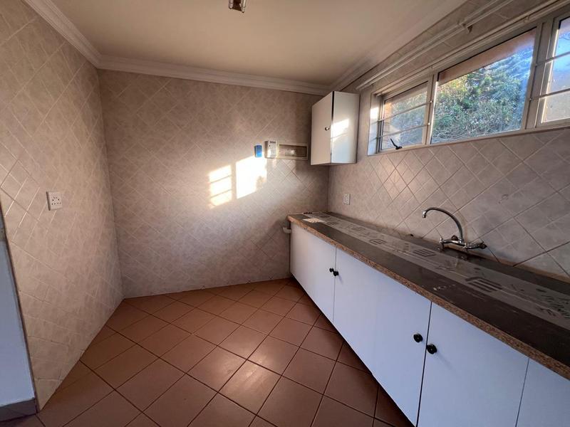 To Let 2 Bedroom Property for Rent in Margate KwaZulu-Natal