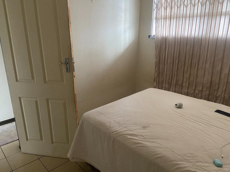 2 Bedroom Property for Sale in Morningside KwaZulu-Natal