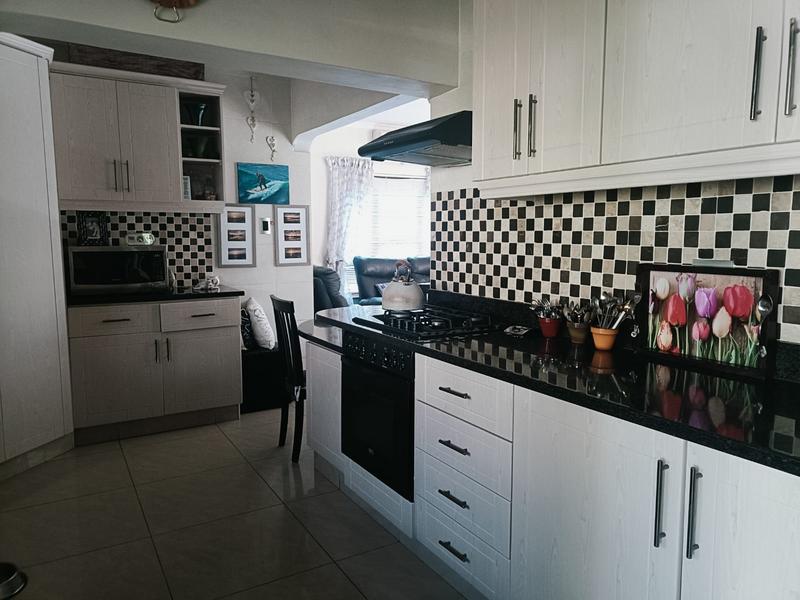 4 Bedroom Property for Sale in New Germany KwaZulu-Natal