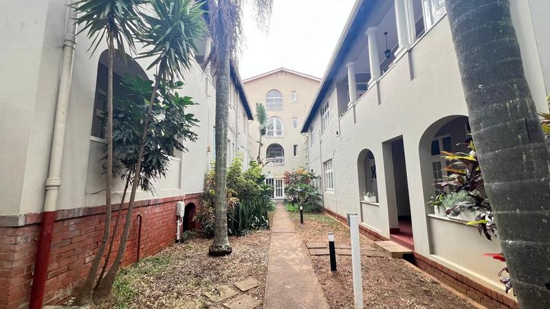 To Let 2 Bedroom Property for Rent in Windermere KwaZulu-Natal