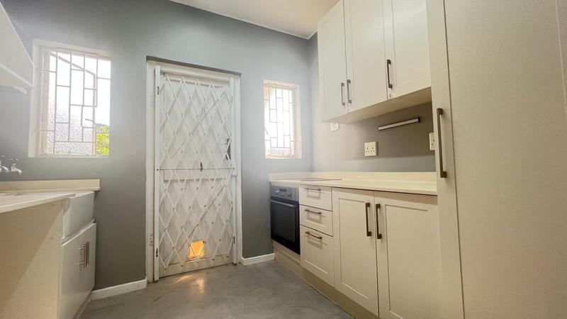 To Let 2 Bedroom Property for Rent in Windermere KwaZulu-Natal