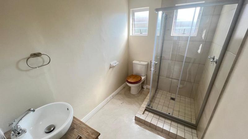 To Let 2 Bedroom Property for Rent in Windermere KwaZulu-Natal