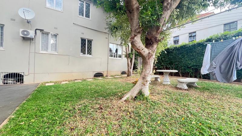 To Let 2 Bedroom Property for Rent in Windermere KwaZulu-Natal